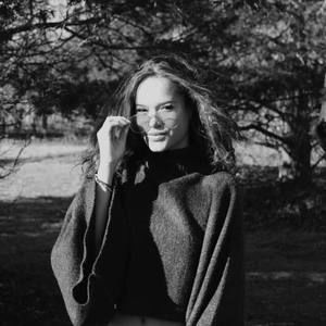 Meet your Posher, Mya